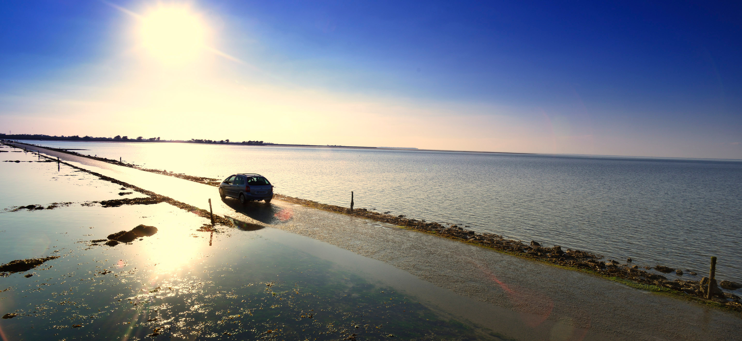 On Y Accede Par Le Passage Du Gois